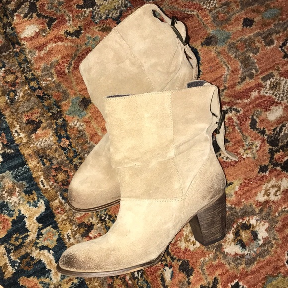 Very cute Short style bootie - Picture 2 of 4